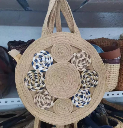 Okrągłe kształt damski torba na ramiona