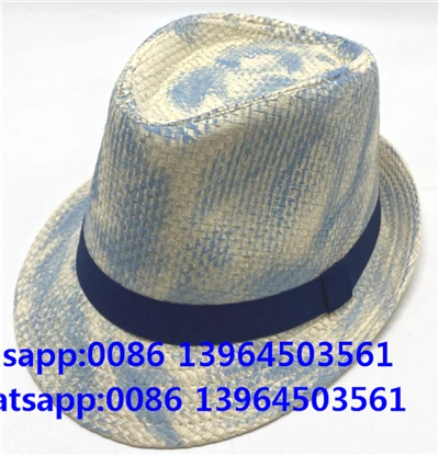 Kapelusz Fedora z ozdobną wstążką