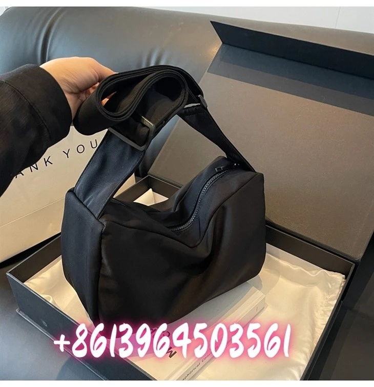 Woman nylon crossboday torba